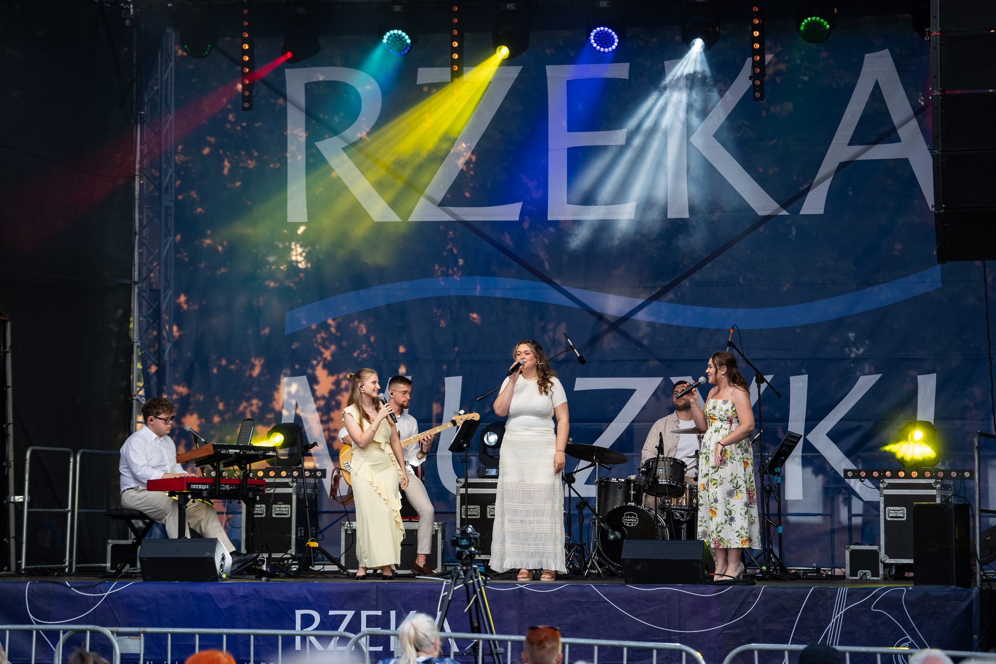 Read more about the article Sukces koncertu „JoseSong: Tribute to Anna Jantar” w Bydgoszczy!
