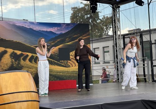Muzyka łączy kultury: JoséSong na Bakalarskiej!